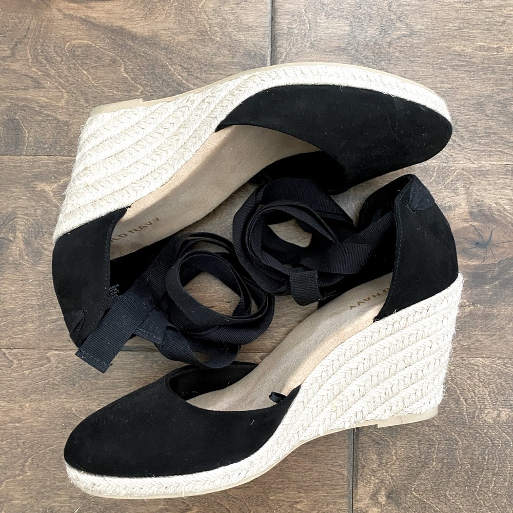 Old navy black espadrilles